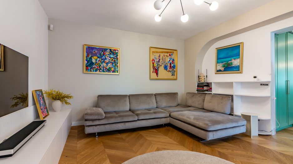 Vilă superba 7 camere, zona linistita, Bucurestii Noi - Poză 3