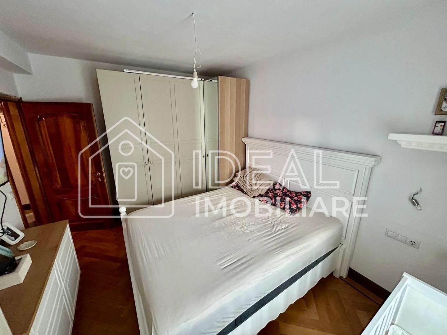 Apartament cu 3 camere de vânzare – Zona Arhitecților - Poză 4