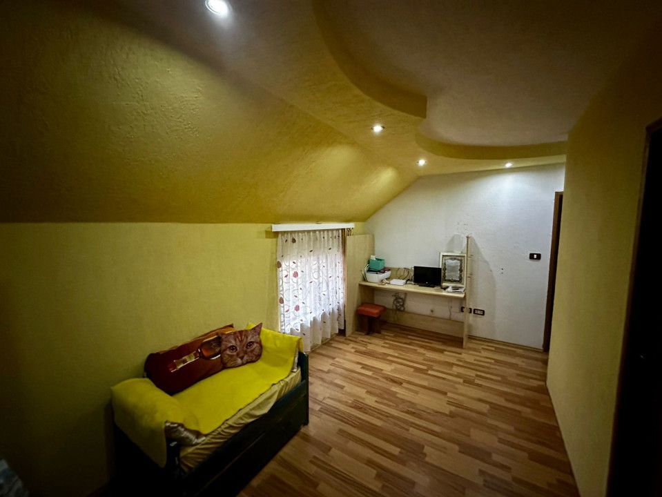 Casa cu teren de 1500 mp, in pitorescul sat Alunis - potrivita pentru duplex - Poză 5