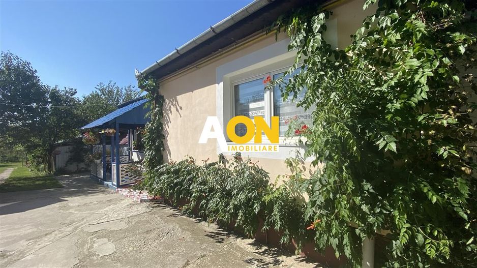 Casa Individuala Renovata cu 1600mp Teren - Poză 2