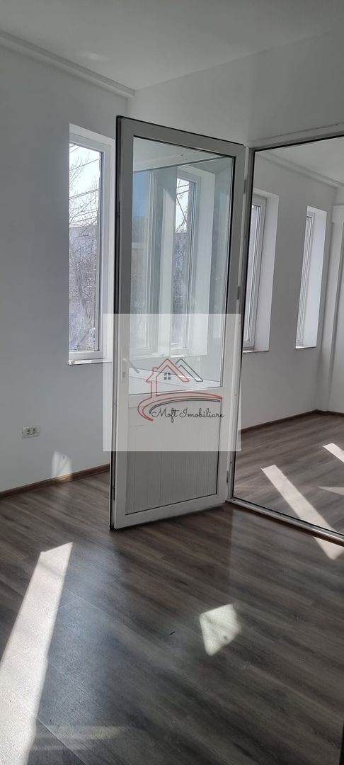 SPATIU COMERCIAL-PELICAN - Poză 2