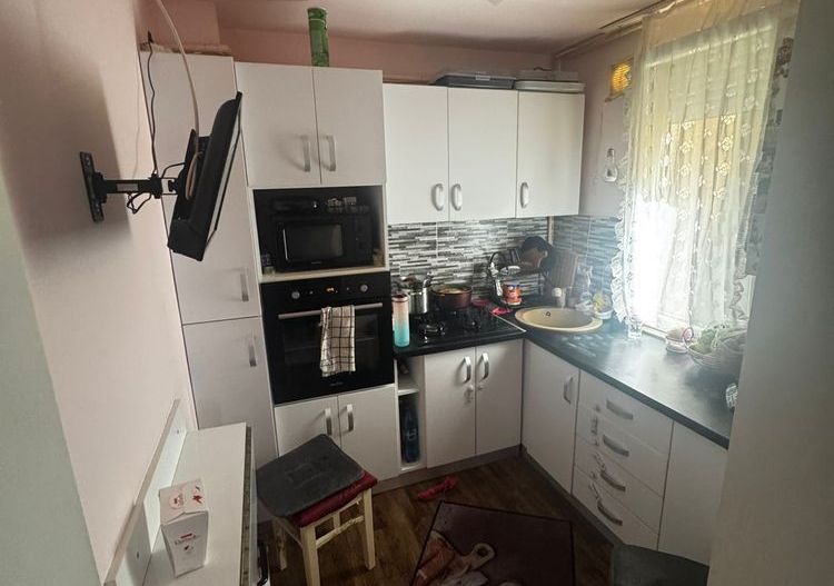 BRASADAS vinde ap 3 cam Carpati 1 la etajul 3/4. - Poză 6