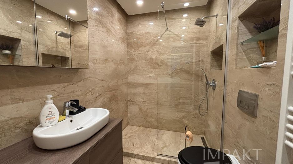 Apartament 2 camere LUX cu vedere spre lac - Poză 9