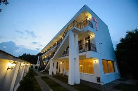Hotel de vânzare  Mamaia, Constanța - Poză 1
