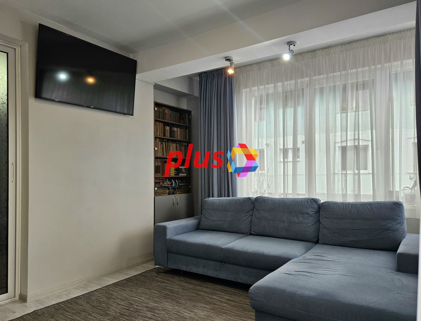 Oportunitate - Apartament cu trei camere in vila, zona Tractorul 70 mp - Poză 7