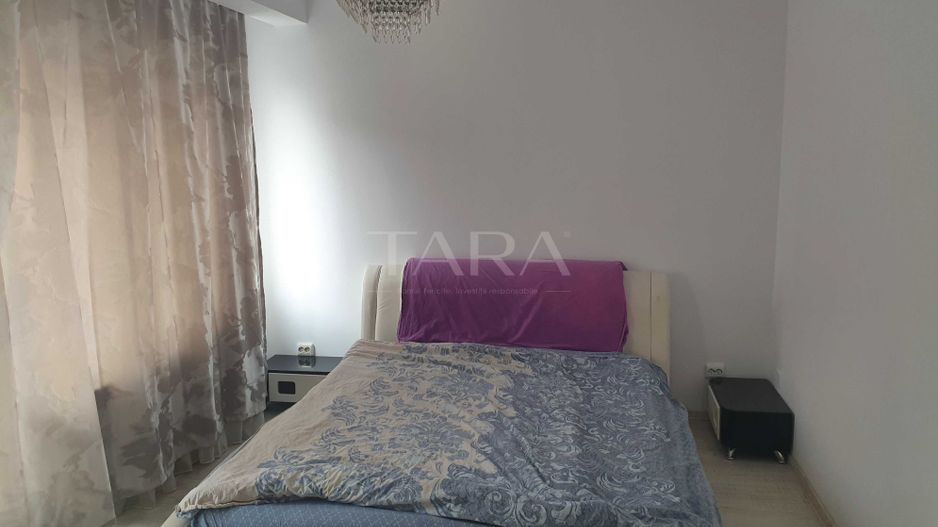 Apartament Semidecomandat, Etaj Retras - Zona Vivo - Poză 3