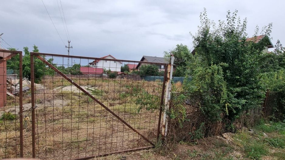 Teren pentru construcții cu ieșire pe două laturi - Poză 1