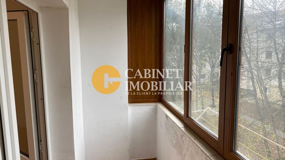 Nicolina - Cug - 4 Camere Decomandat -Etaj 3 - Bloc 1986 - Poză 12