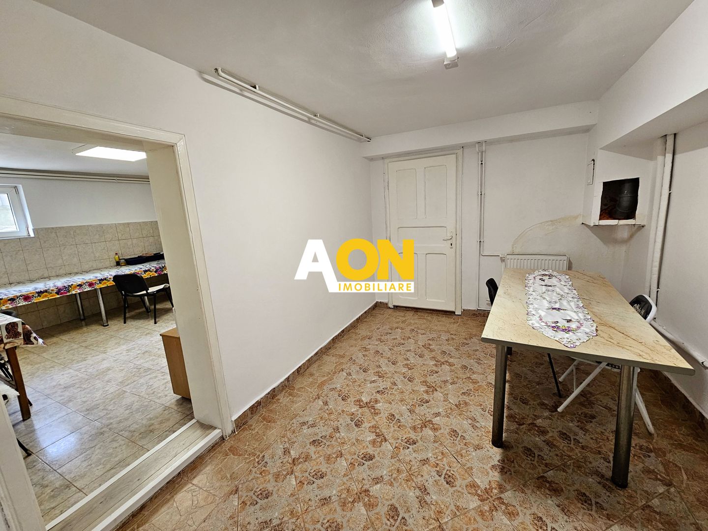 Casa 10 camere, 878 mp teren, toate utilitatile, Barabant - Poză 17