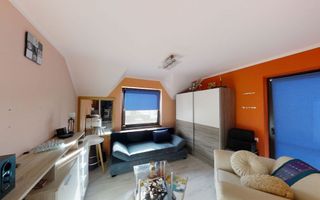 Casă spațioasă de închiriat cu 4 camere + panouri fotovoltaice-Corunca - Poză 4