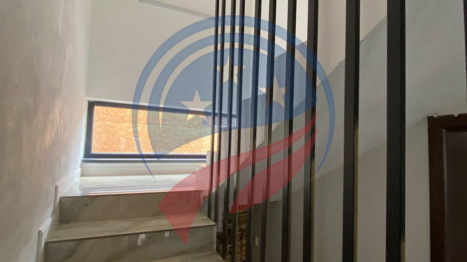 VILA DEOSEBITA ZONA AEROPORT 600 MP TEREN - Poză 8