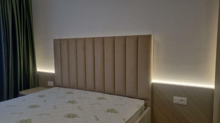 Cortina North, Particular - Poză 2