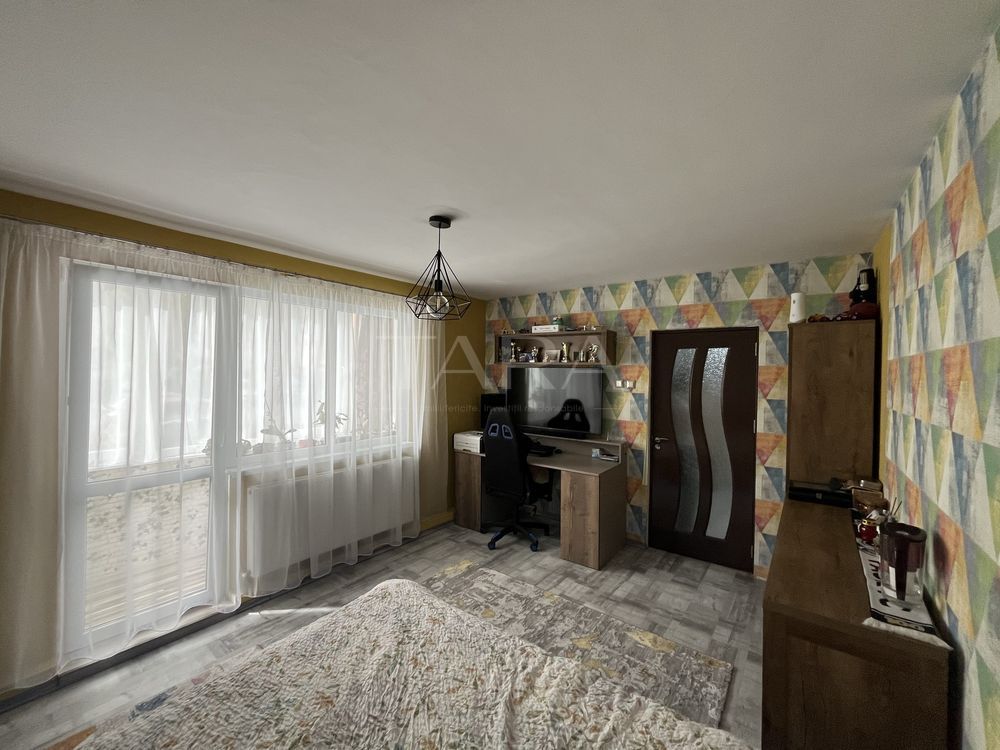 Apartament 3 camere decomandate în Mănăștur, zona Flora, parter înalt. - Poză 3