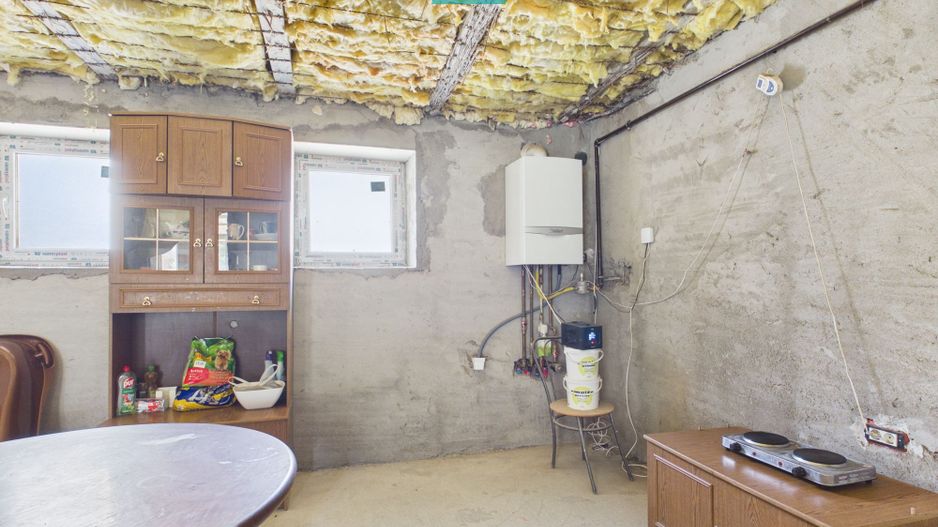 Casă cu teren de 2.134 mp în Sântana | 5 camere - Poză 12