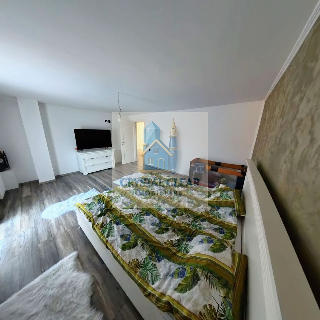 Casă 4 dormitoare și teren de 857 mp - zona Sântana de Mureș - Poză 13