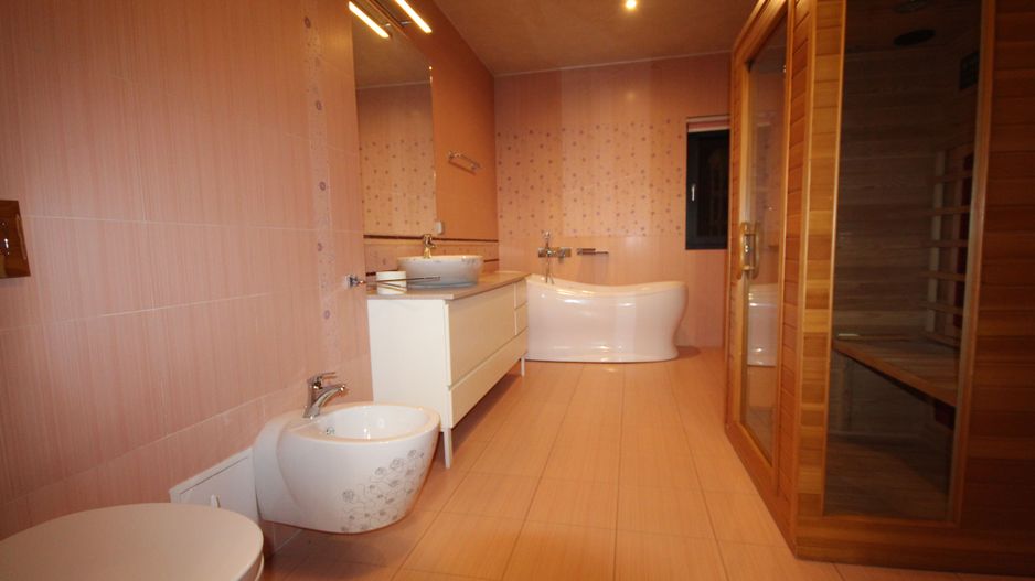 Lux la 5 minute de Iulius Twon - Poză 49