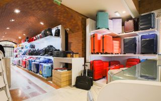 Sub mantia arhitecturala istorica a Cetatii Timisoarei, Spatiu comercial - Poză 5