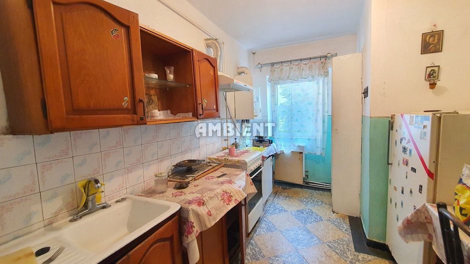 Apartament 4 camere, etaj 2, zona GARĂ; - Poză 1