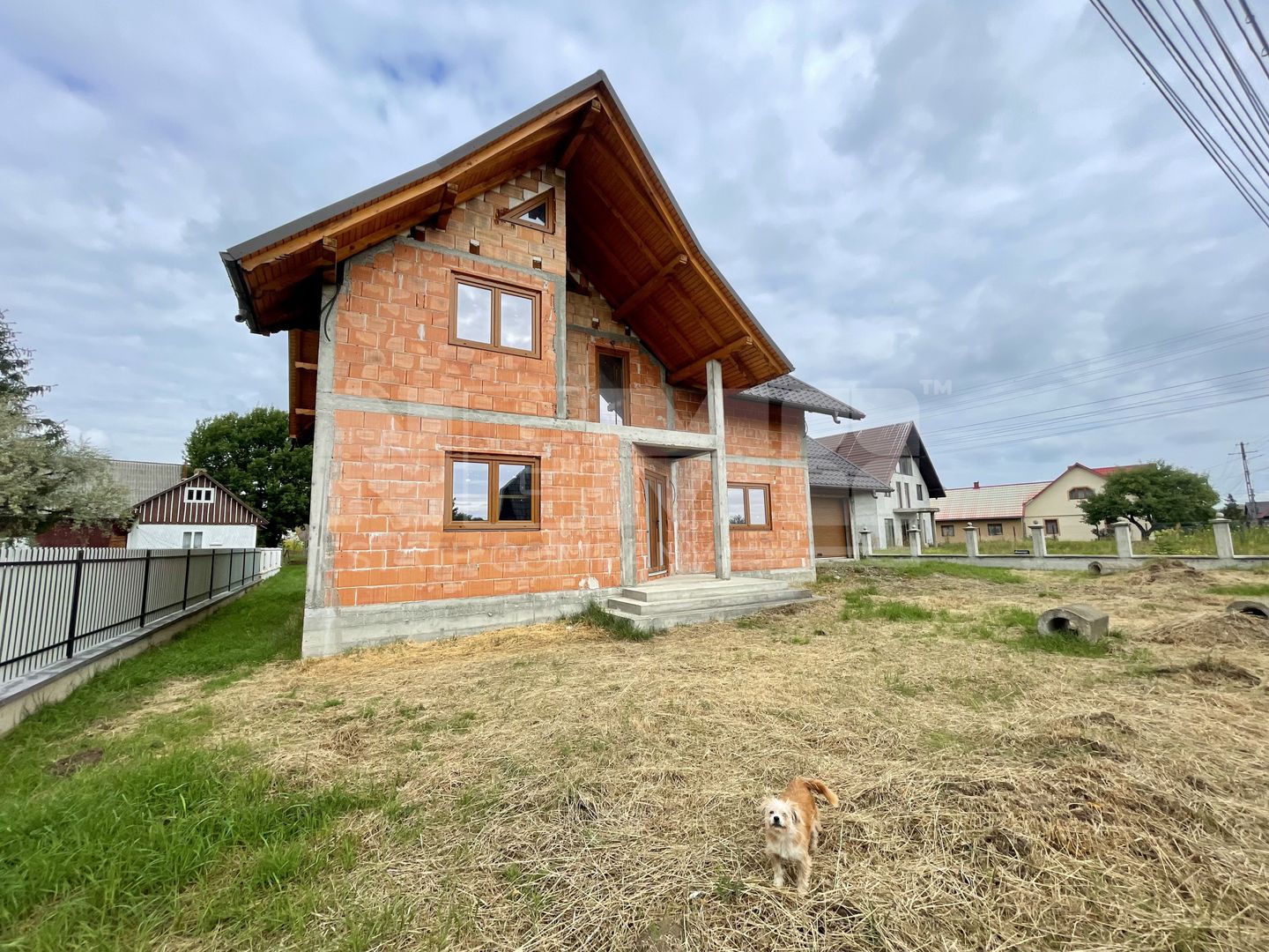 CASA LA ROSU DIN CARAMIDA + GARAJ I 12,5 ARI I VICOV DE SUS I - Poză 4