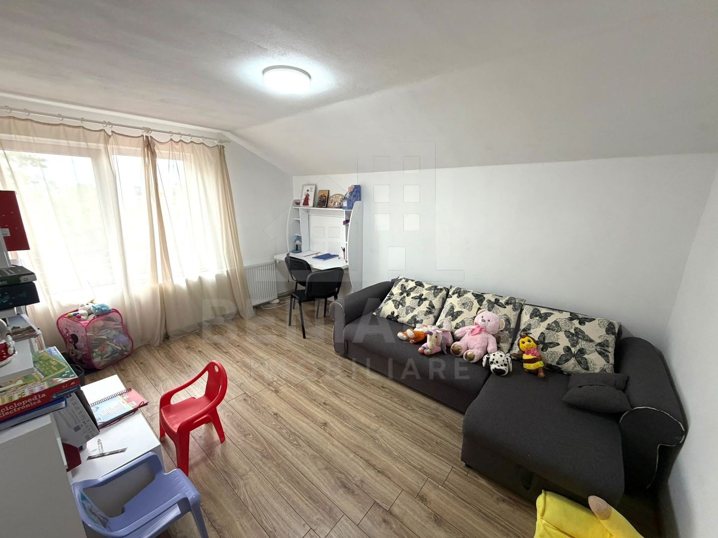 Casa moderna P+1- 3 dormitoare - centrala - mobilata utilata - Carcea - Poză 7