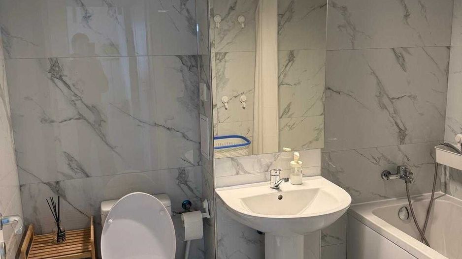 Apartament cu 3 camere de inchiriat - Poză 5