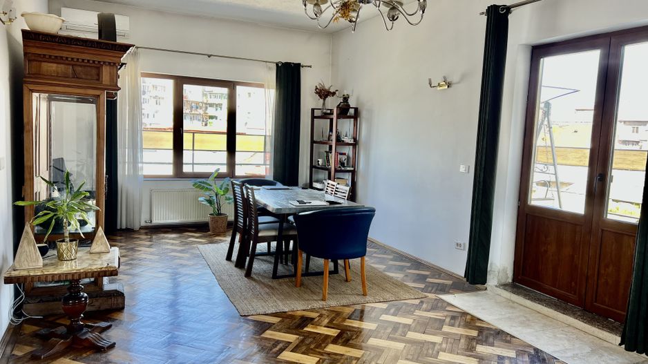 Penthouse de Poveste cu Design Arhaic-Modern și Terasă Panoramică - Poză 11