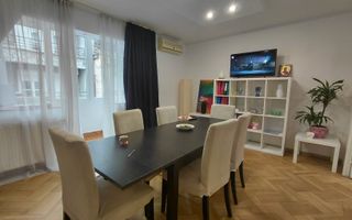 Interbelic 1934 | 4 camere, 4 balcoane, centrala | Piata Sf. Stefan - Poză 1