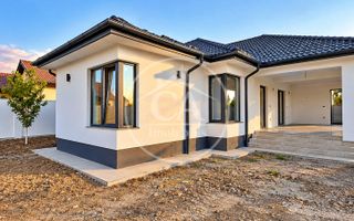 Casa de vanzare cu 4 camere in Santandrei, Bihor - Poză 2