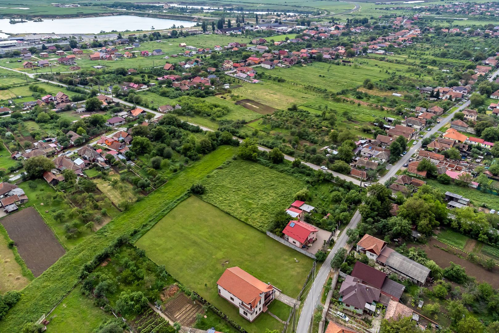 Teren intravilan de vânzare 1921 mp în Ghioroc - Poză 7