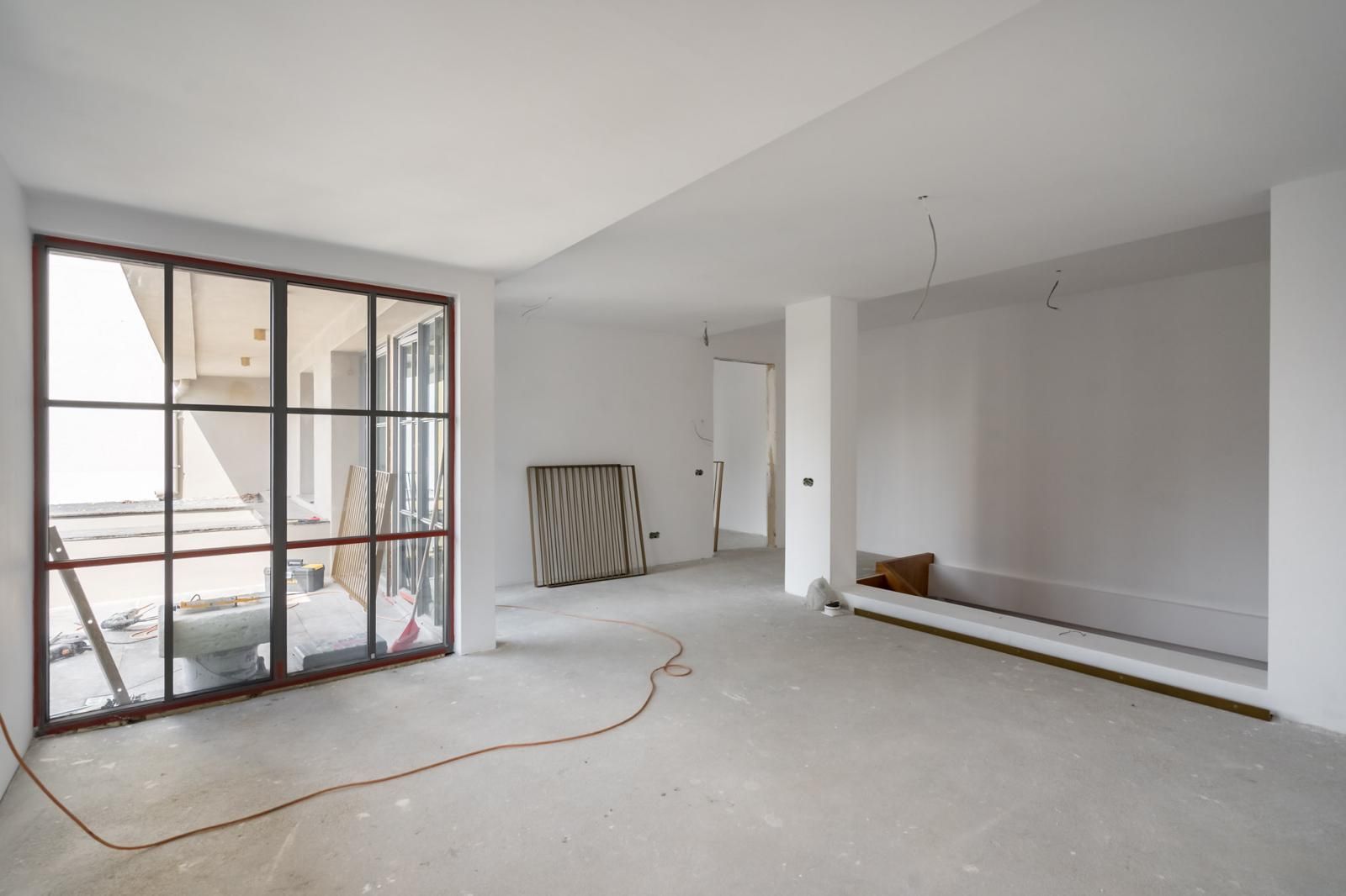 O BIJUTERIE ASCUNSA IN CENTRUL BUCURESTIULUI - Poză 10