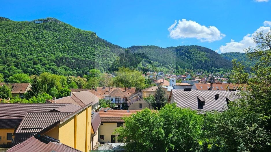 Casa deosebita cu 6 camere in  Centrul Brasovului - 210 mp - Poză 1