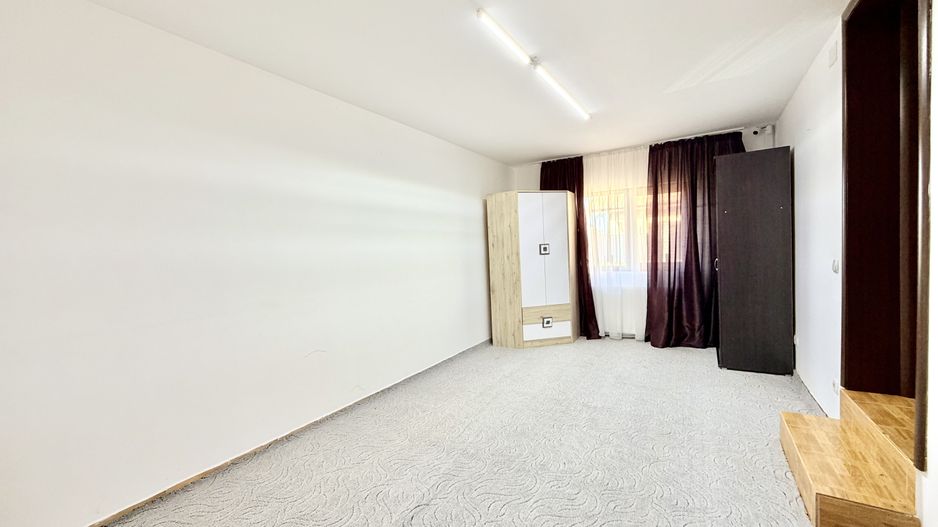 De închiriat – Casă individuală P+M în Dumbrăvița - Poză 17