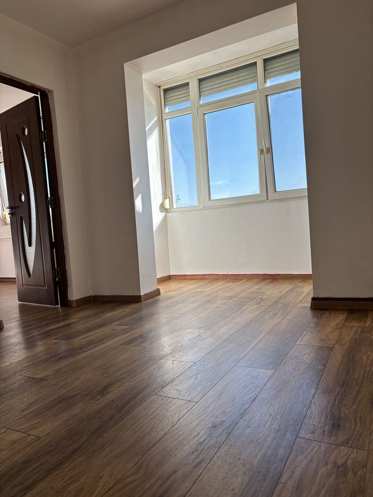 BRASADAS vinde ap 2c etaj 4/4 in 14 Mai. - Poză 7
