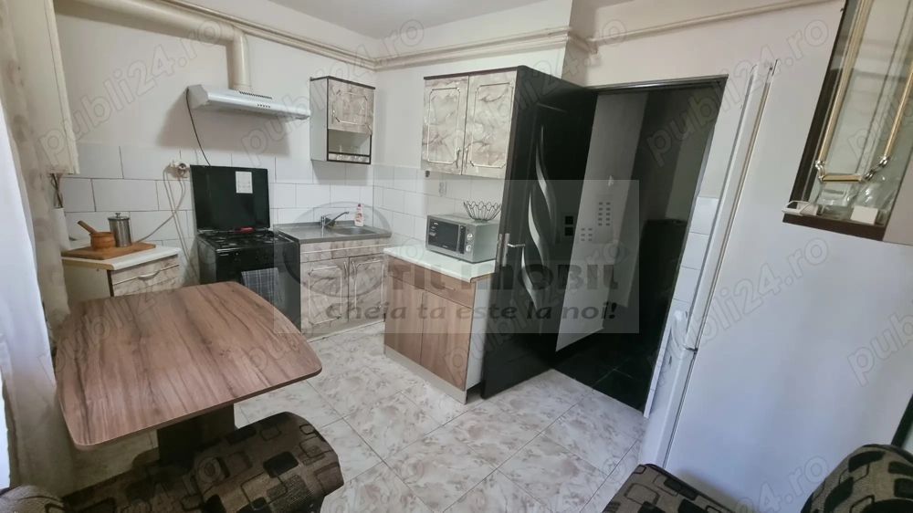 Apartament 3 Camere Nicolina - 480 euro - Poză 4