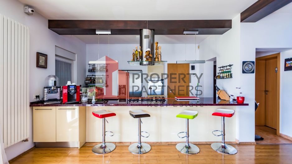 Vilă in Bran cu teren de 28.000 mp și priveliște spectaculoasa - Poză 10