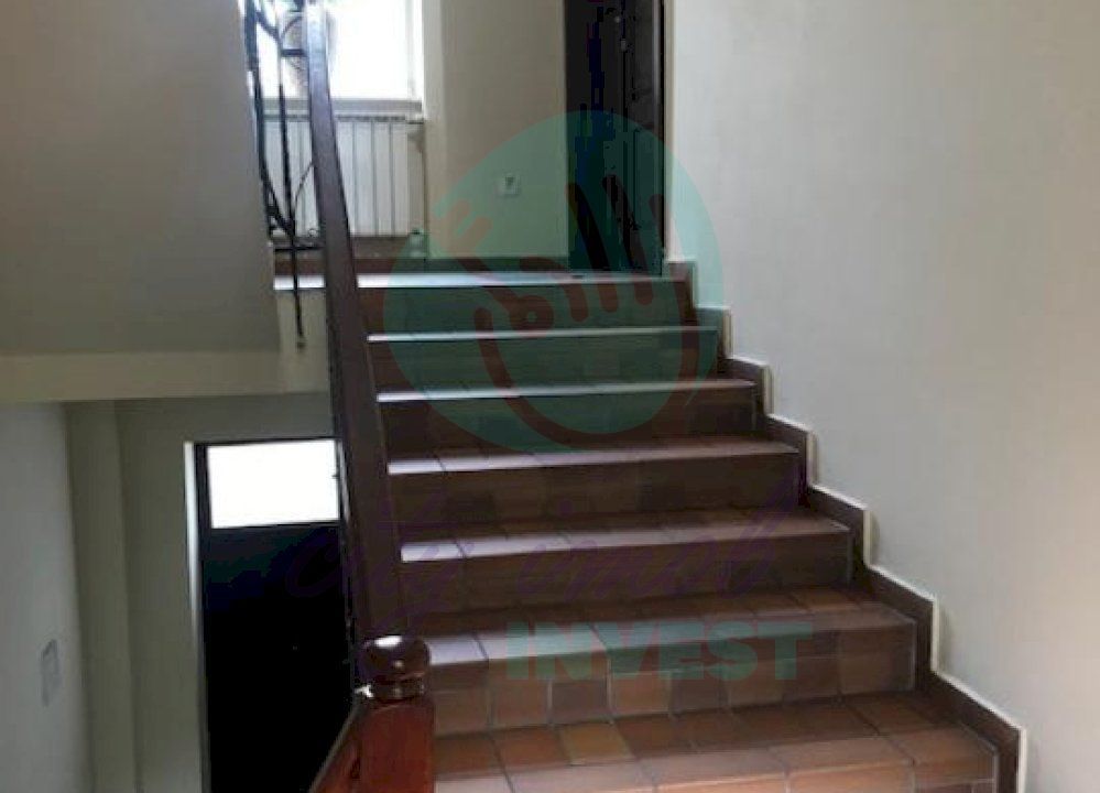 Vila RECONDITIONATA vis-a-vis de PARC - Poză 14