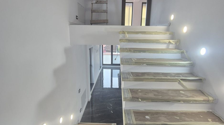 CASA INDIVIDUALA - MUTARE IMEDIATA / ZONA 1 DECEMBRIE 1918! - Poză 2