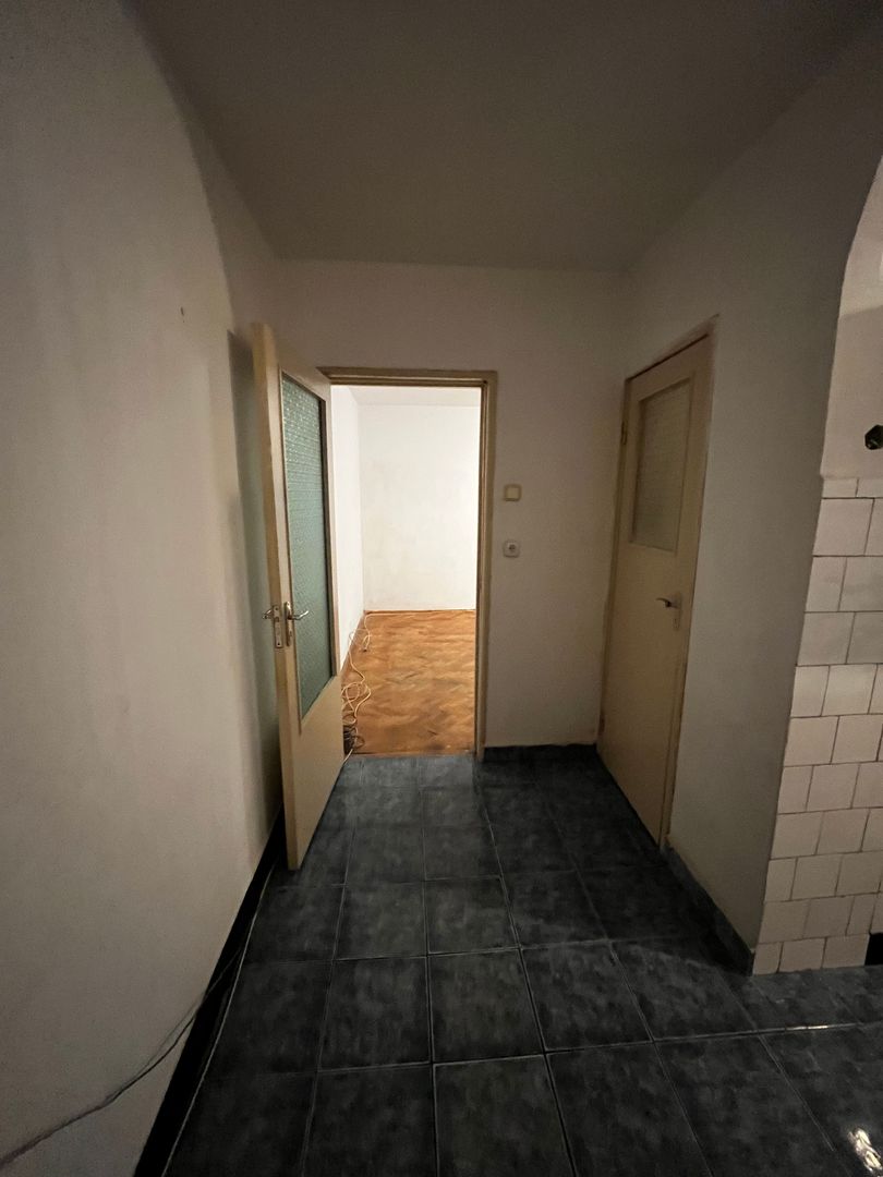 De vanzare apartament 2 camere Velenta - Poză 1