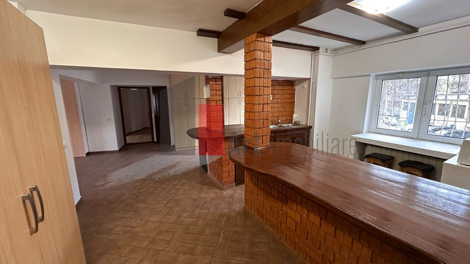 Spațiu birouri ultracentral 100 mp, balcon, mobilat parțial, Nerva Traian - Poză 7