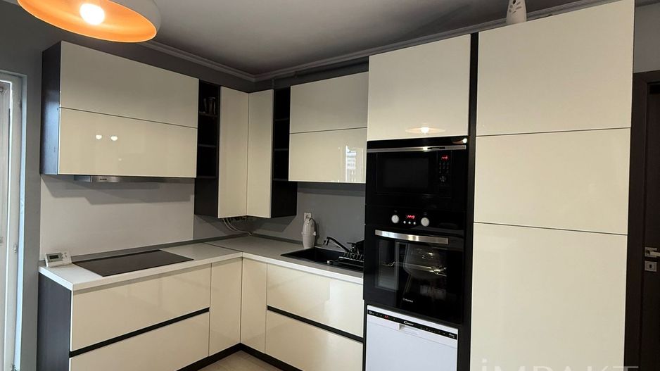 Apartament spatios cu 3 camere si terasa in cartierul Europa - Poză 2