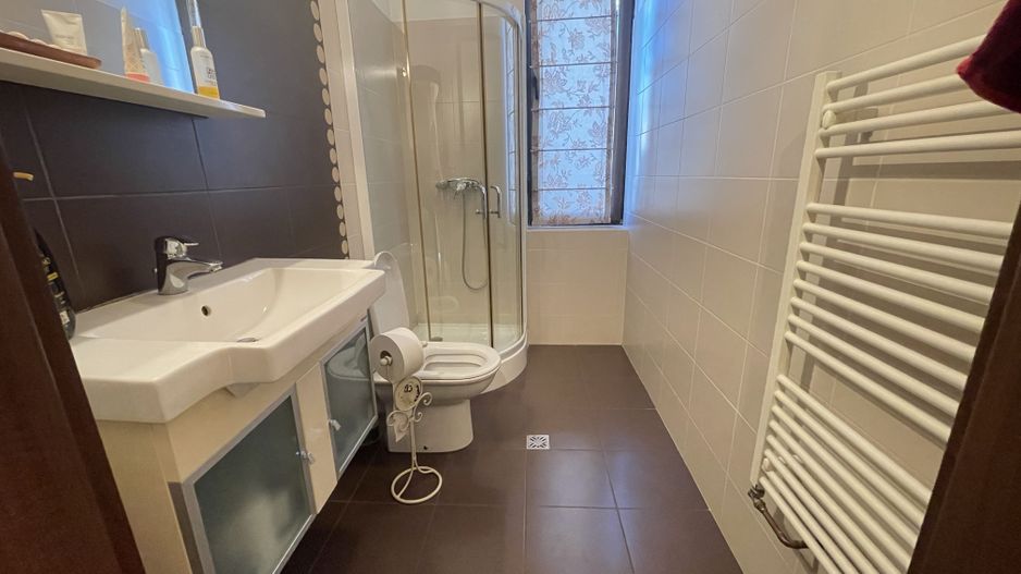 Casa eleganta si luminoasa,situata in zona de case -Mehala - Poză 13