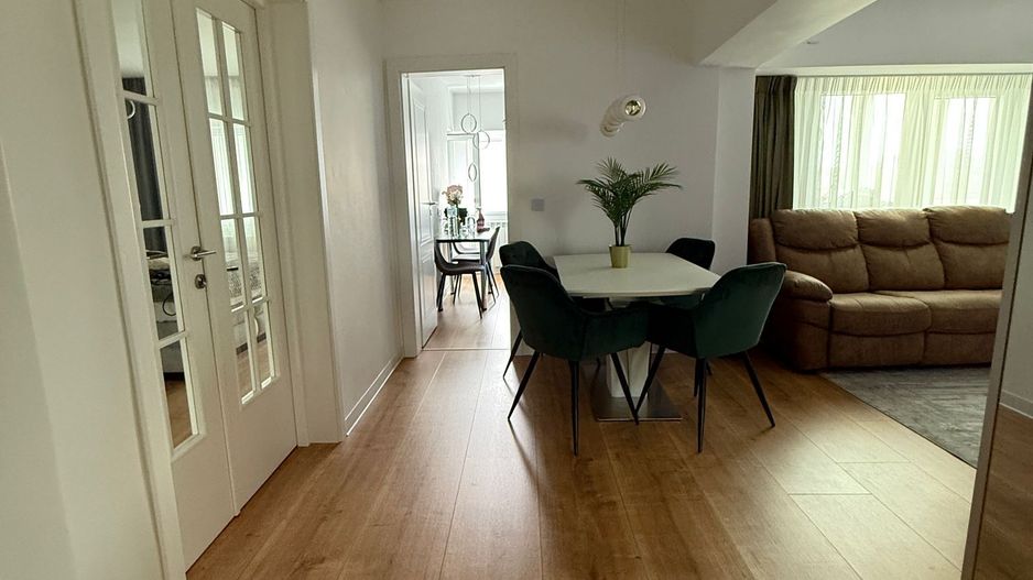 Vanzare Apartament 3 Camere Stradal Bulevardul Unirii - Poză 6