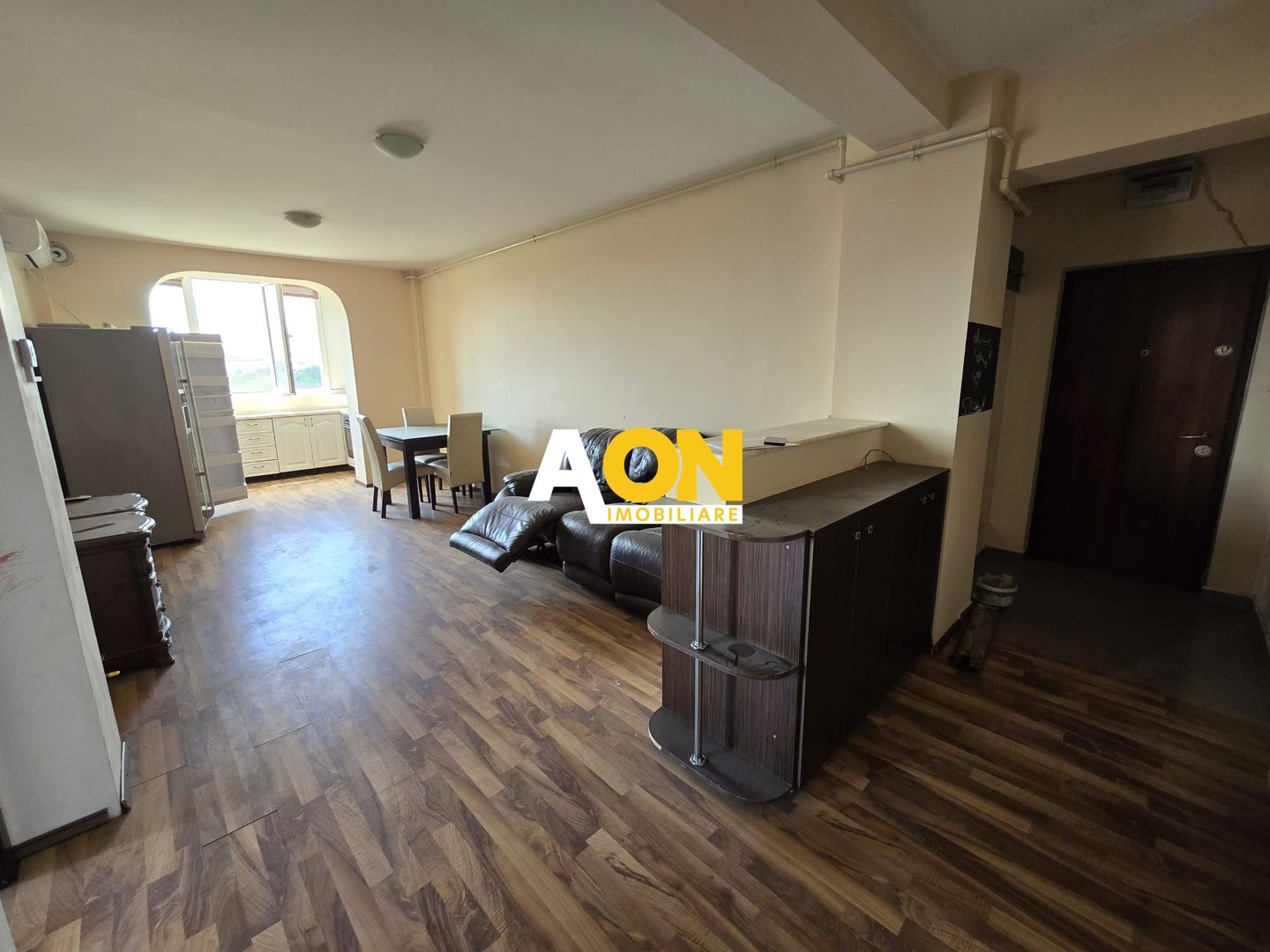 Apartament Zona Centru 3 Camere, cu Terasa 80mp - Poză 5