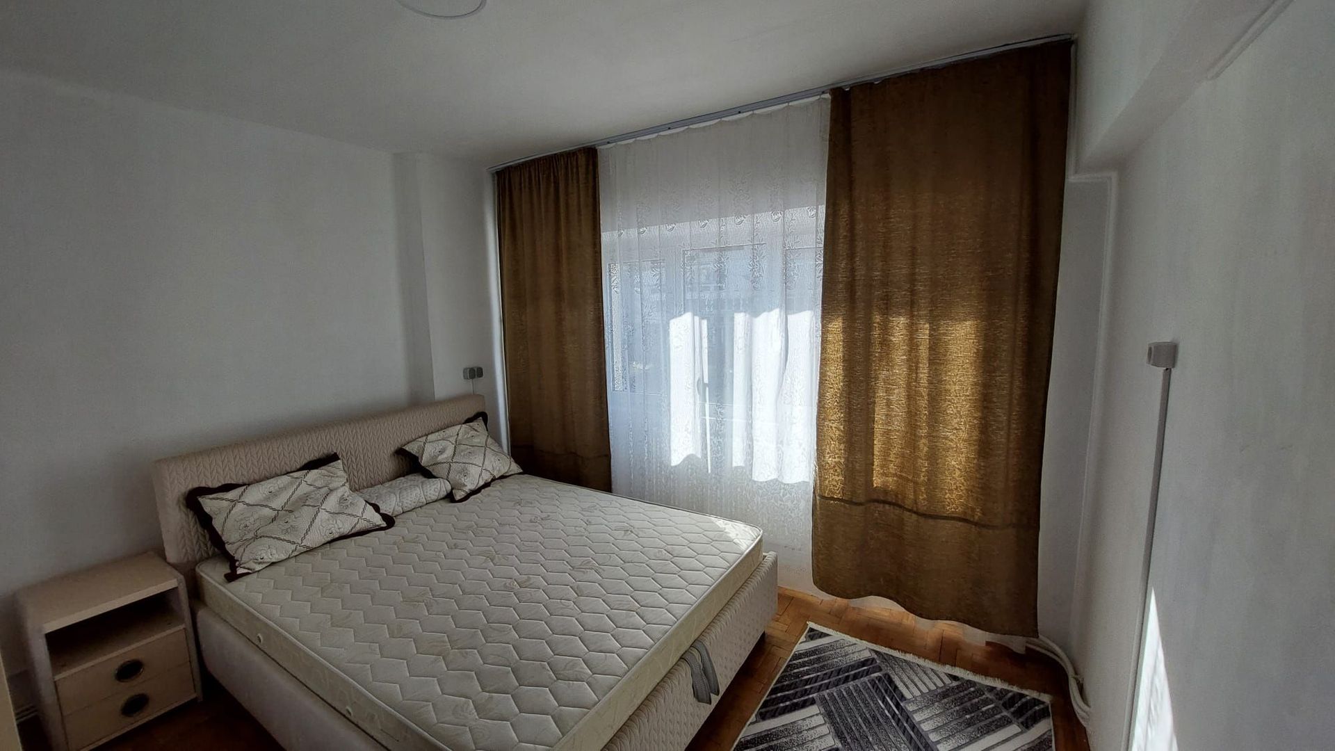 Apartament 2 camere, decomandat et.2, Ultracentral - Poză 5