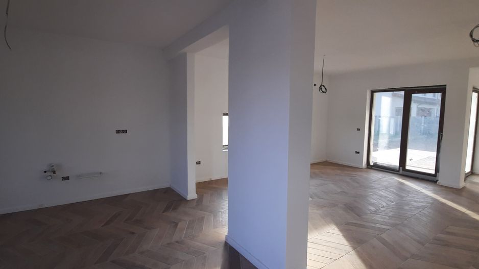 Duplex luminos si bine compartimentat - Poză 8