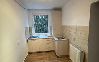 De vânzare apartament în zona Aleea Săvinești - Poză 4