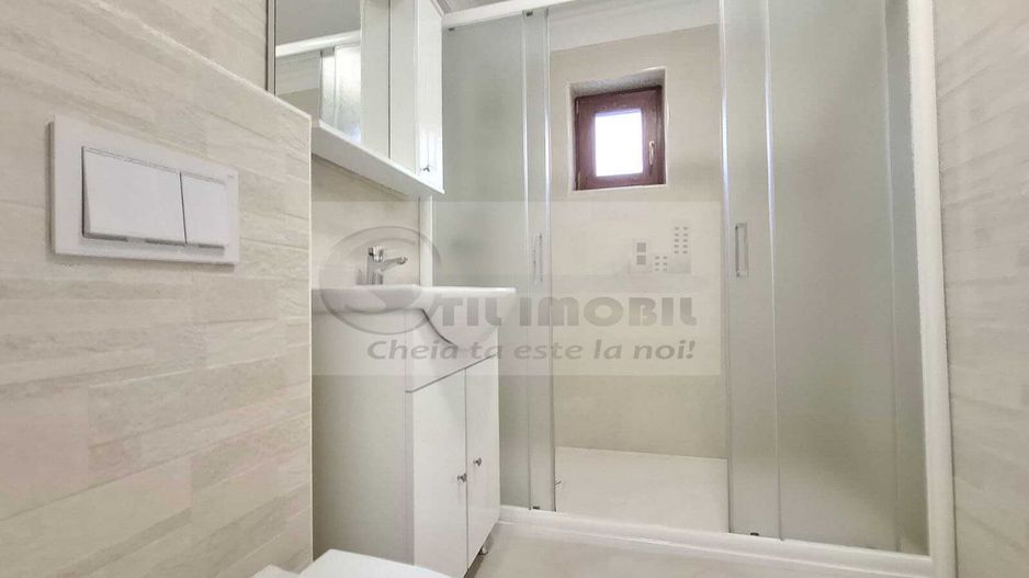 Liber, apartament 2 camere, 53 mp, Nicolina - Belvedere, baie cu geam - Poză 13