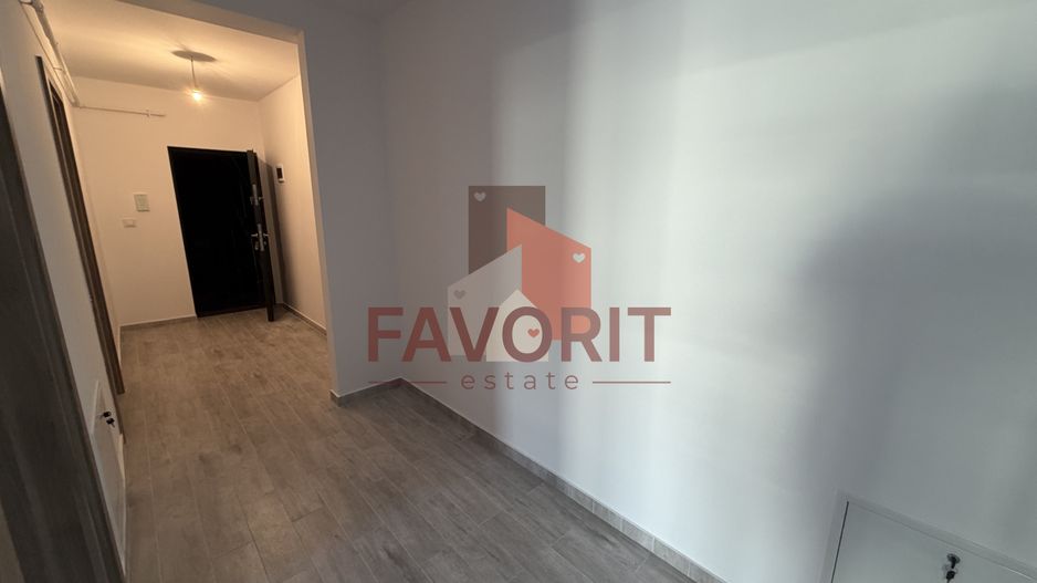 Etaj 2. Disponibil imediat. Decomandat. TVA 21% inclus in pret - Poză 8