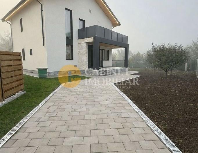 Casa Miroslava-Uricani - 4 camere 3 BAI - constructie regim propriu - TVA inclus - Poză 1