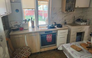 Casa singur in curte zona Astra - Poză 7